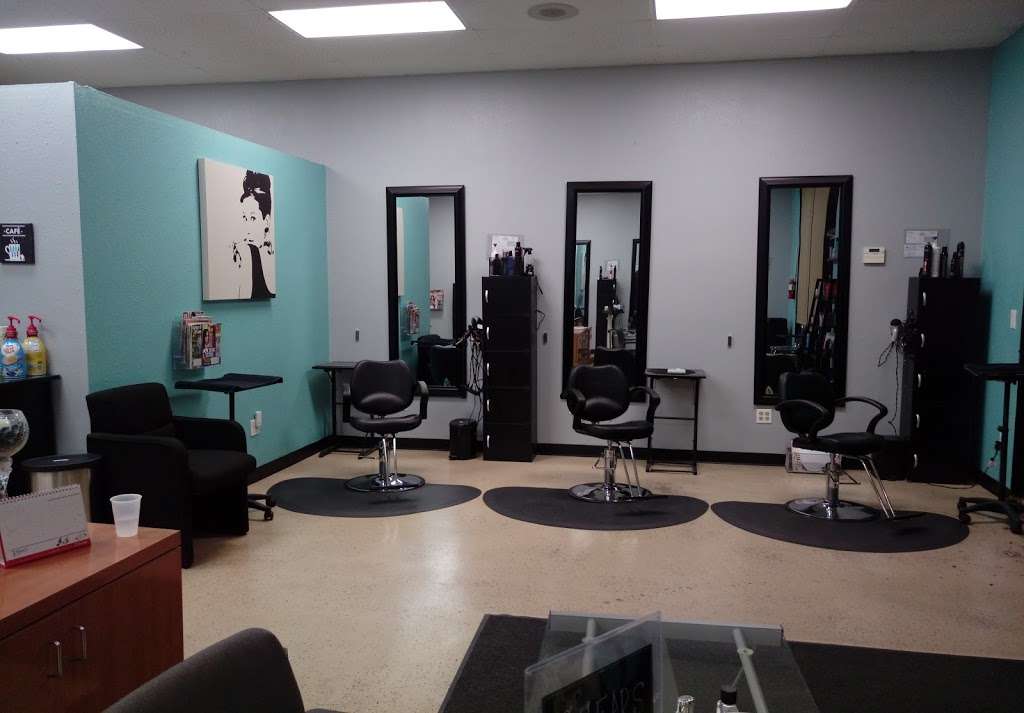 Shears To You Hair Salon | 4322 South St, Lakewood, CA 90712, USA | Phone: (562) 444-8514