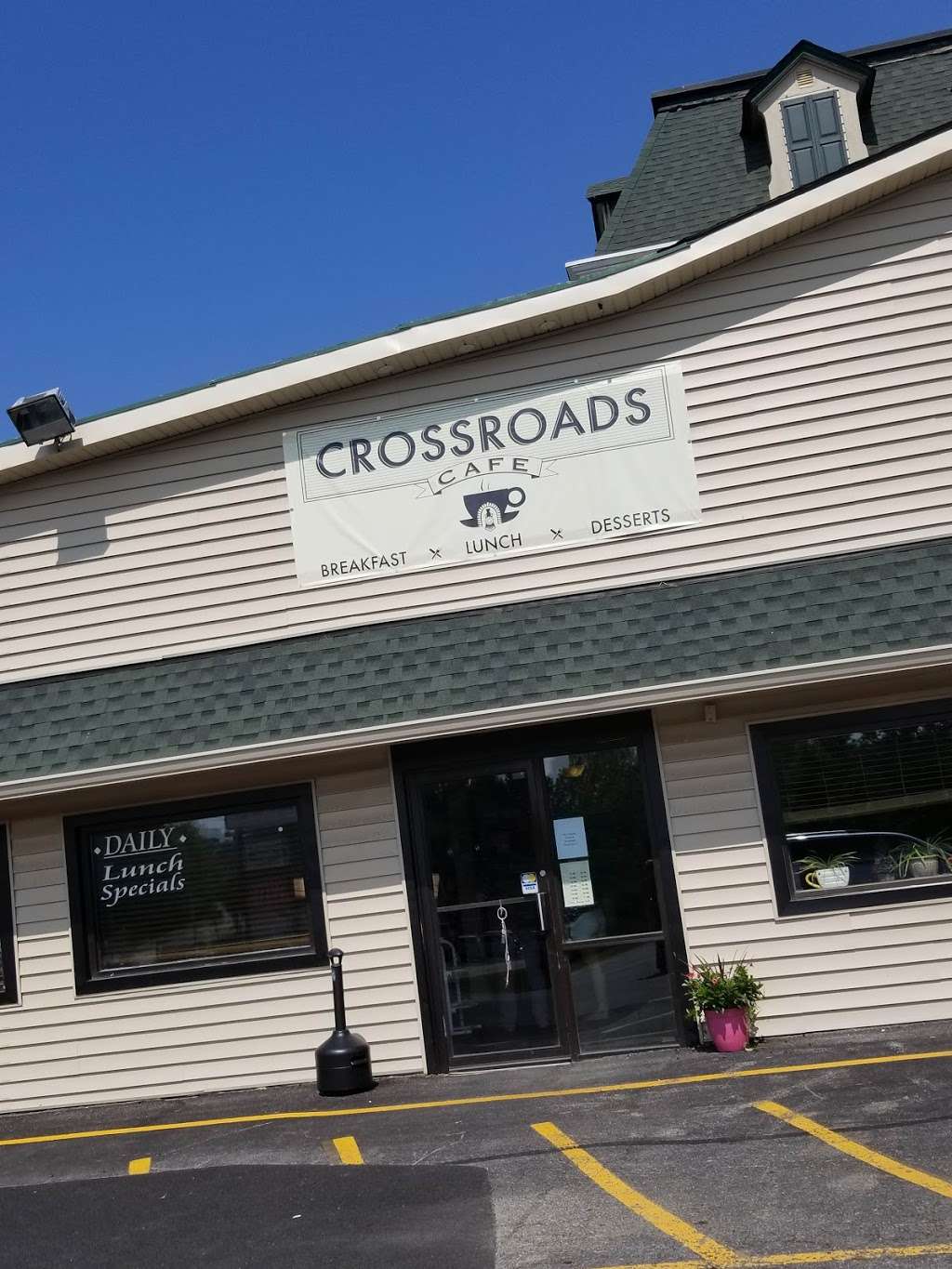 Crossroads Cafe | 186 NY-17M #2, Harriman, NY 10926, USA | Phone: (845) 782-4629