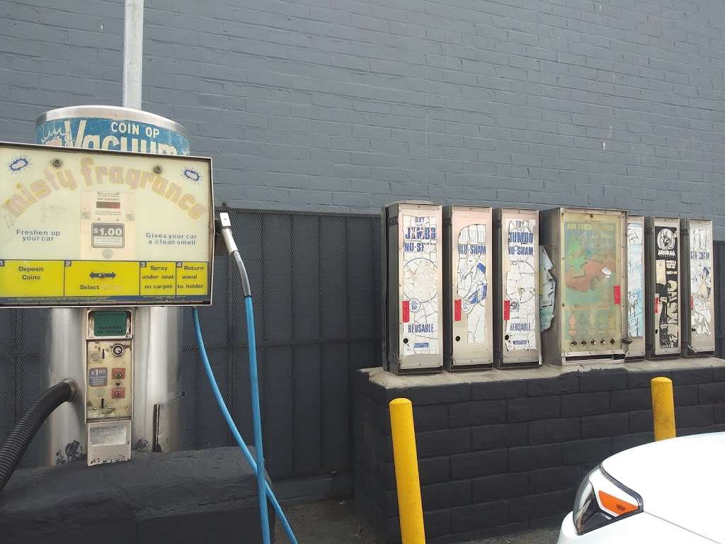 Pete Car Wash, Los Angeles, CA 90047