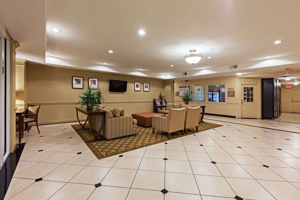 Candlewood Suites Texas City | 1700 Highway 146 North, Texas City, TX 77590, USA | Phone: (409) 945-6500