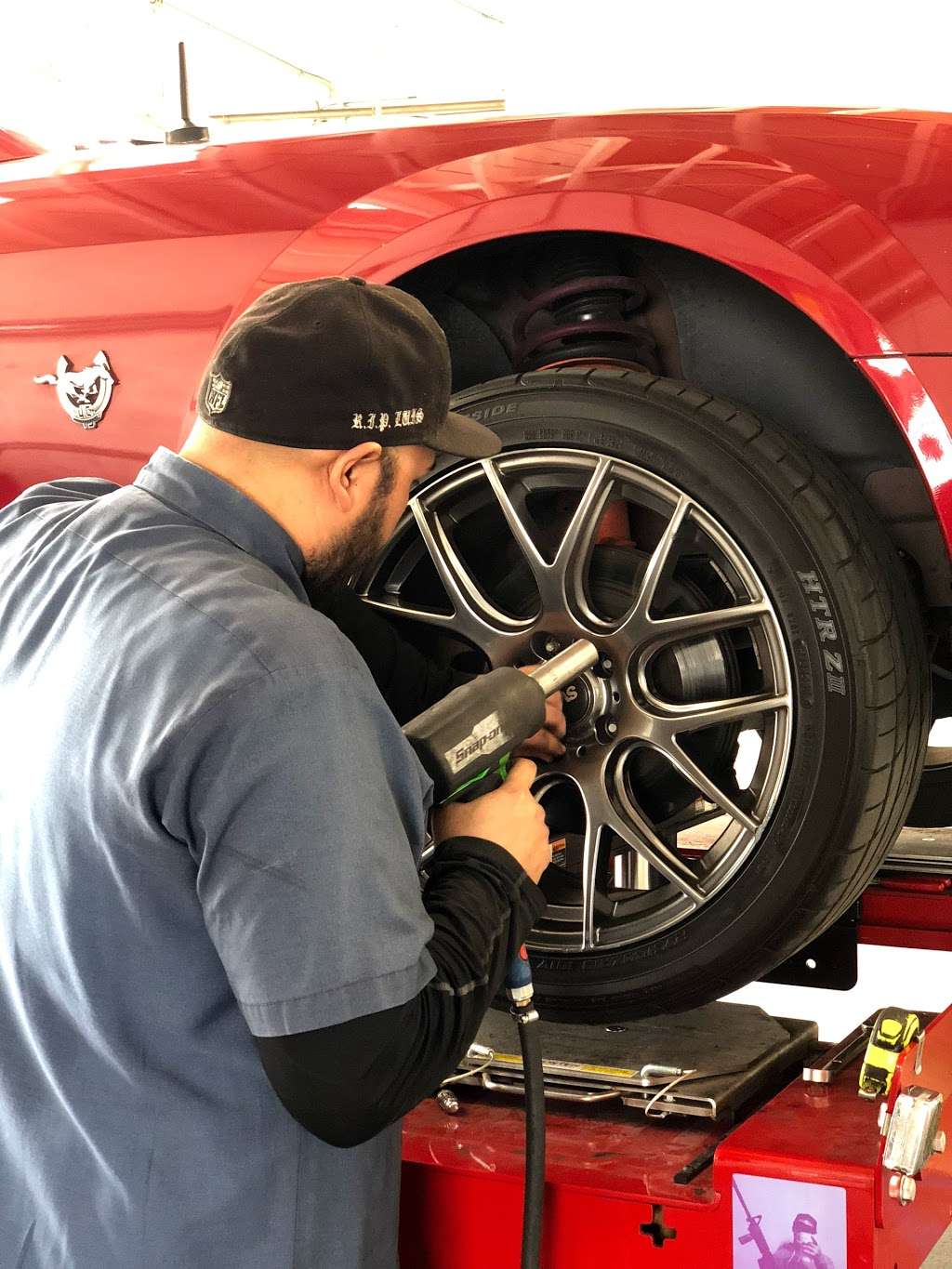 Johnnys Wheel & Frame Align | 4936 E Olympic Blvd, Los Angeles, CA 90022, USA | Phone: (323) 268-3121