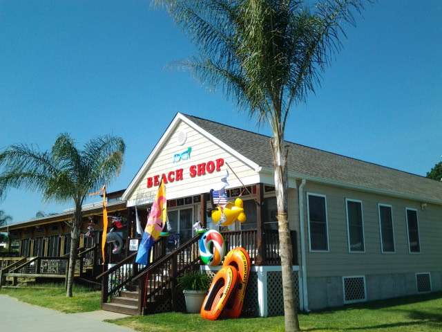 Everythings Beachy "Beach Shop" | 209 Taylor St, Colonial Beach, VA 22443, USA | Phone: (804) 224-7192