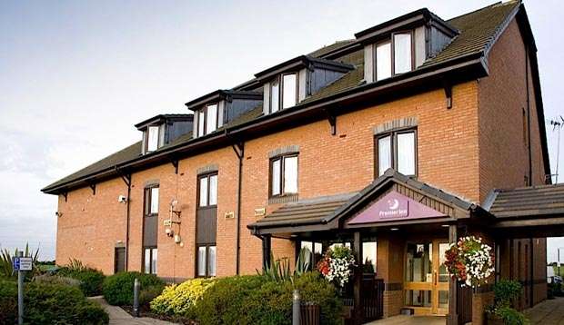 Premier Inn Rainham | New Rd, Rainham RM13 9ED, UK | Phone: 0871 527 8920