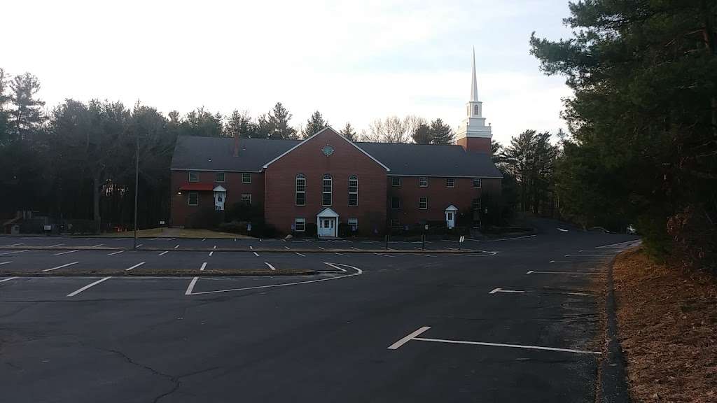 Westgate Church in 100 Winter St, Weston, MA 02493, USA