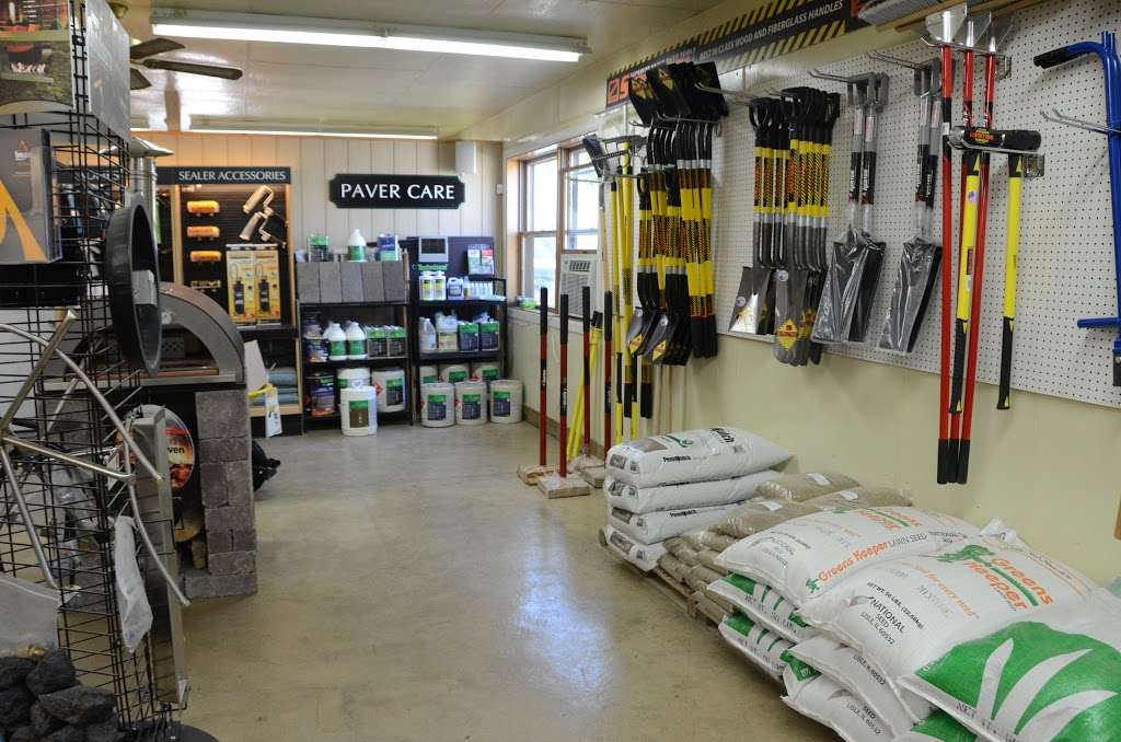 Illinois Landscape Supply, L.L.C. | 25660 W 143rd St, Plainfield, IL 60544, USA | Phone: (815) 267-3311