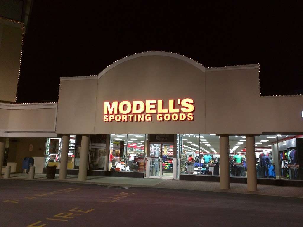 Modells Sporting Goods | 345 US-206, Bridgewater, NJ 08807 | Phone: (908) 429-1010