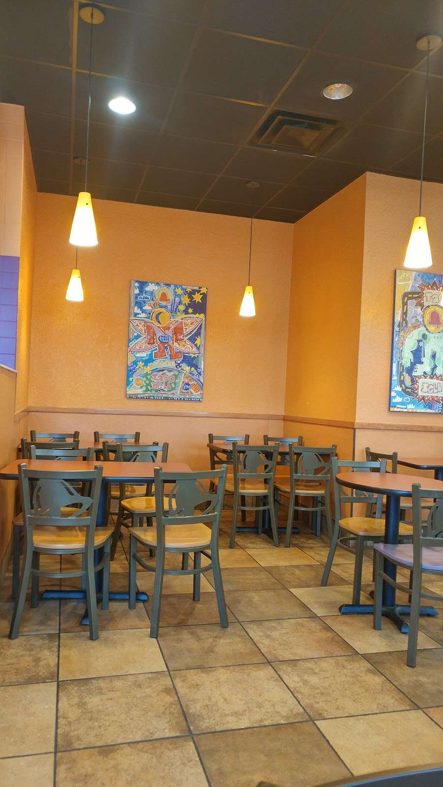 Taco Bell | 2015 MO-7, Pleasant Hill, MO 64080, USA | Phone: (816) 987-9997