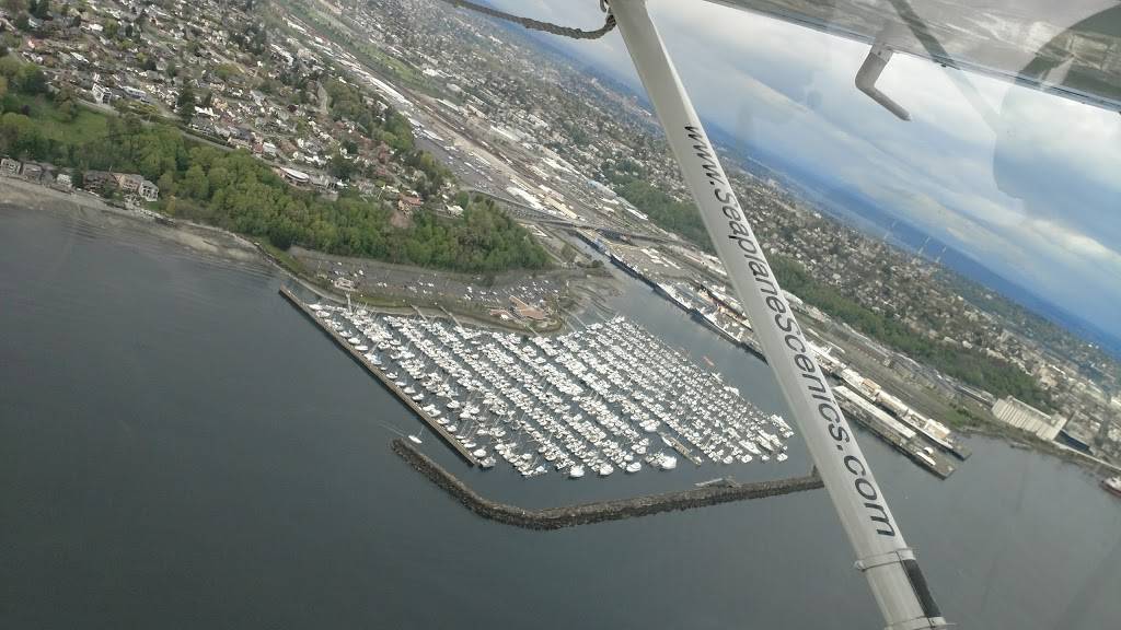 Seaplane Scenics | 1200 Carillon Point, Kirkland, WA 98033, USA | Phone: (206) 499-2135