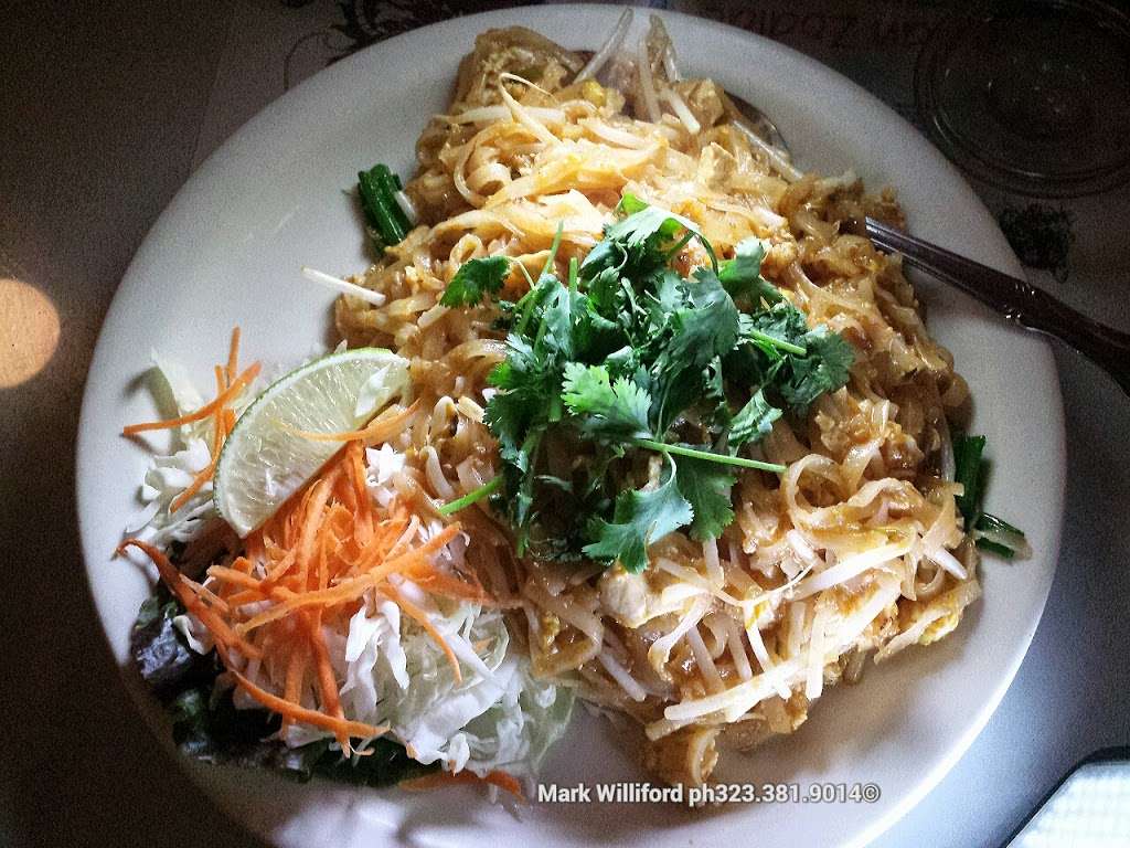 Chuan Chim Thai Cafe | 5644 Hollywood Blvd, Los Angeles, CA 90028, USA | Phone: (323) 462-6221