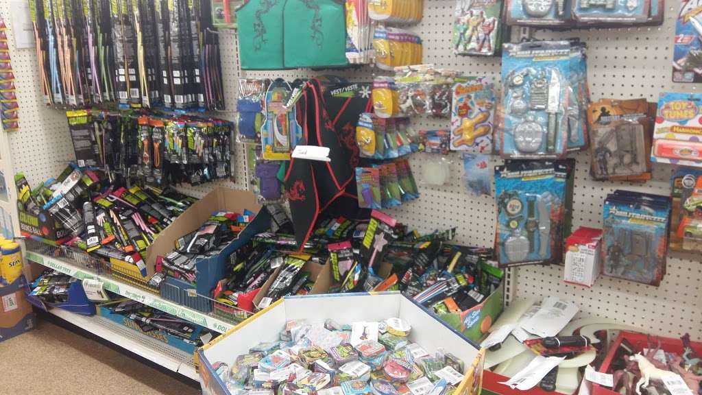 Dollar Tree | Vine Street Square, 3175 W Vine St, Kissimmee, FL 34741, USA | Phone: (407) 846-8945