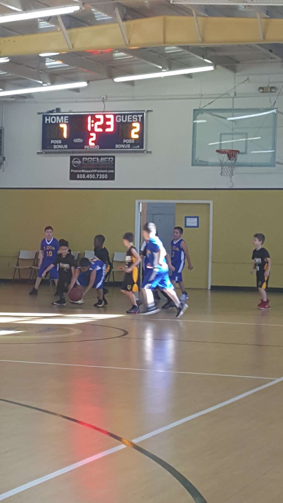 St Clements Catholic Church | 750 Calhoun St, Hayward, CA 94544, USA | Phone: (510) 582-7282