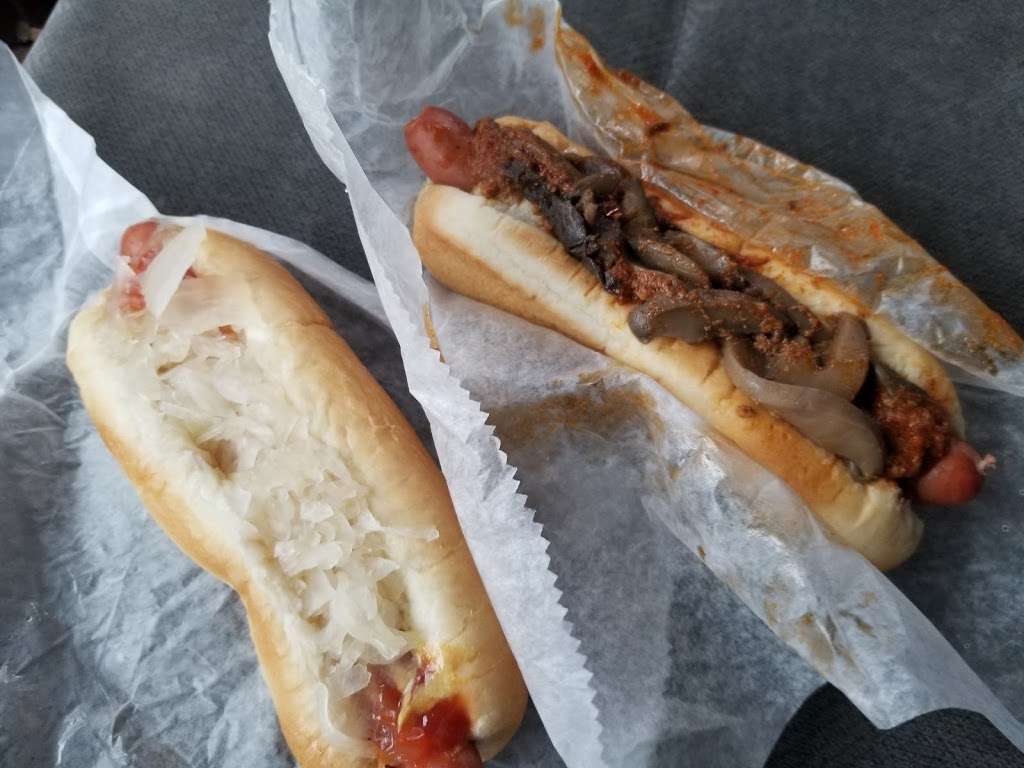 JJs Hot Dogs | 230 Bloomfield Ave, Newark, NJ 07104, USA | Phone: (732) 691-6714