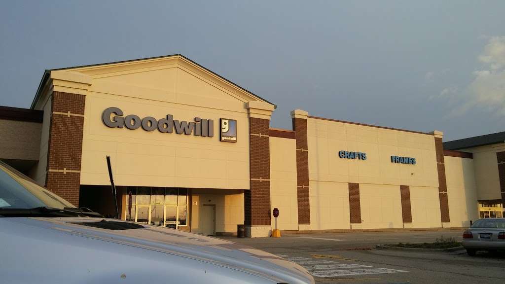 Goodwill Industries McHenry | 2006 N Richmond Rd, McHenry, IL 60051, USA | Phone: (815) 385-3160