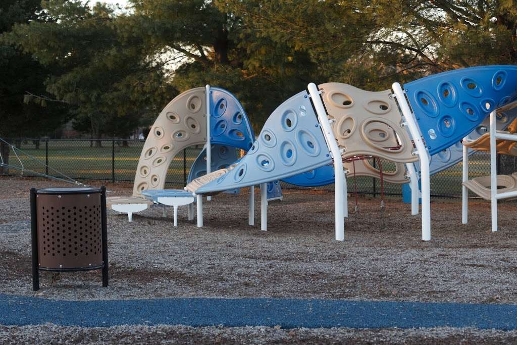 Braintree Highlands Community Playground | South St, Braintree, MA 02184, USA