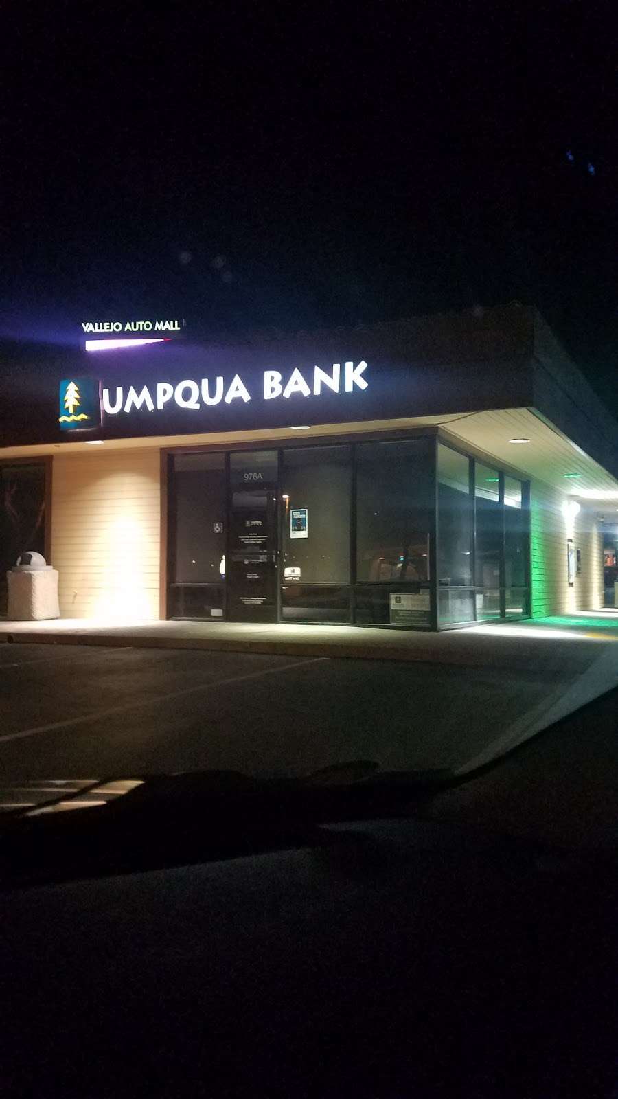 Umpqua Bank | 976 A Admiral Callaghan Ln, Vallejo, CA 94591 | Phone: (707) 647-3000
