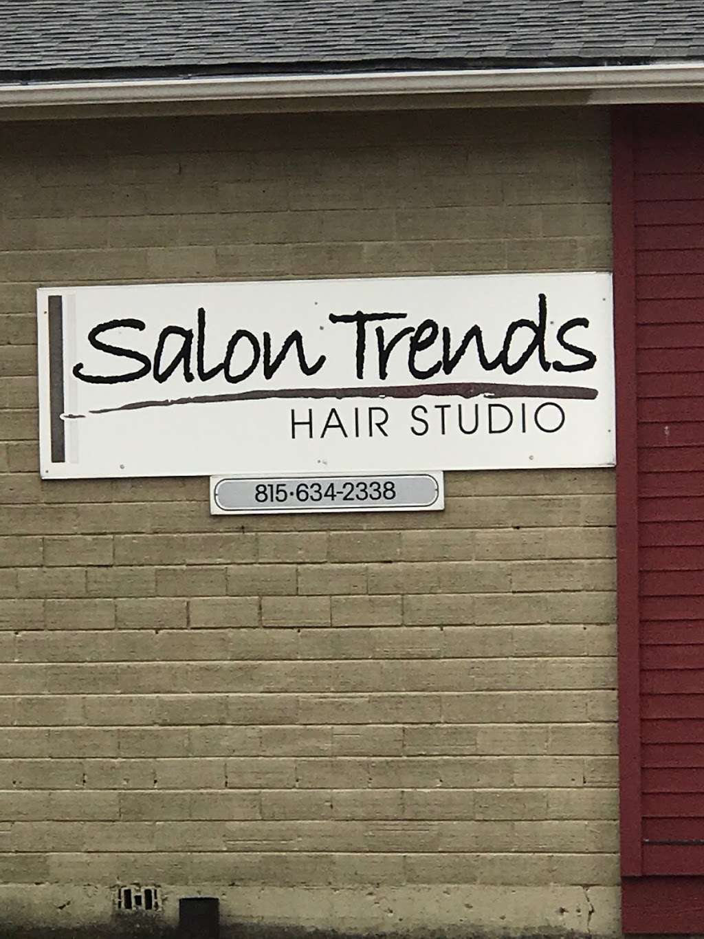 Salon Trends | 205 S Broadway St, Coal City, IL 60416, USA | Phone: (815) 634-2338