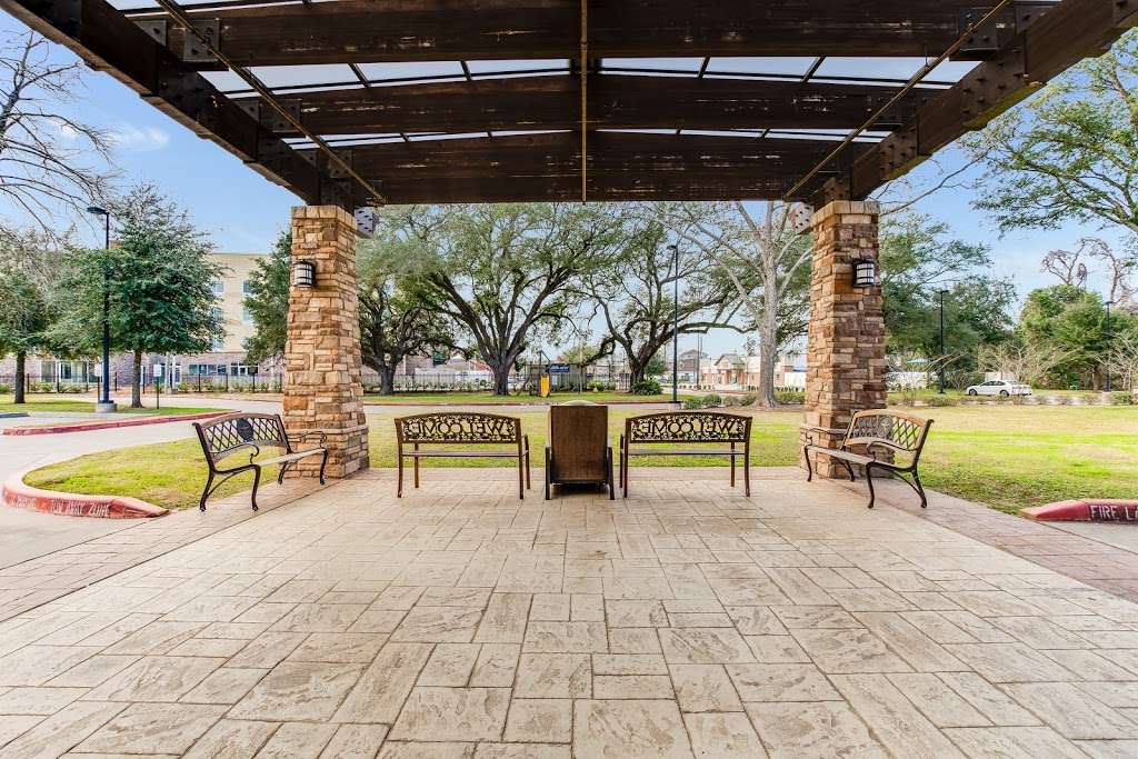 The Avenues of Fort Bend Assisted Living and Memory Care | 3505 FM 1092 Rd, Missouri City, TX 77459, USA | Phone: (281) 261-1217