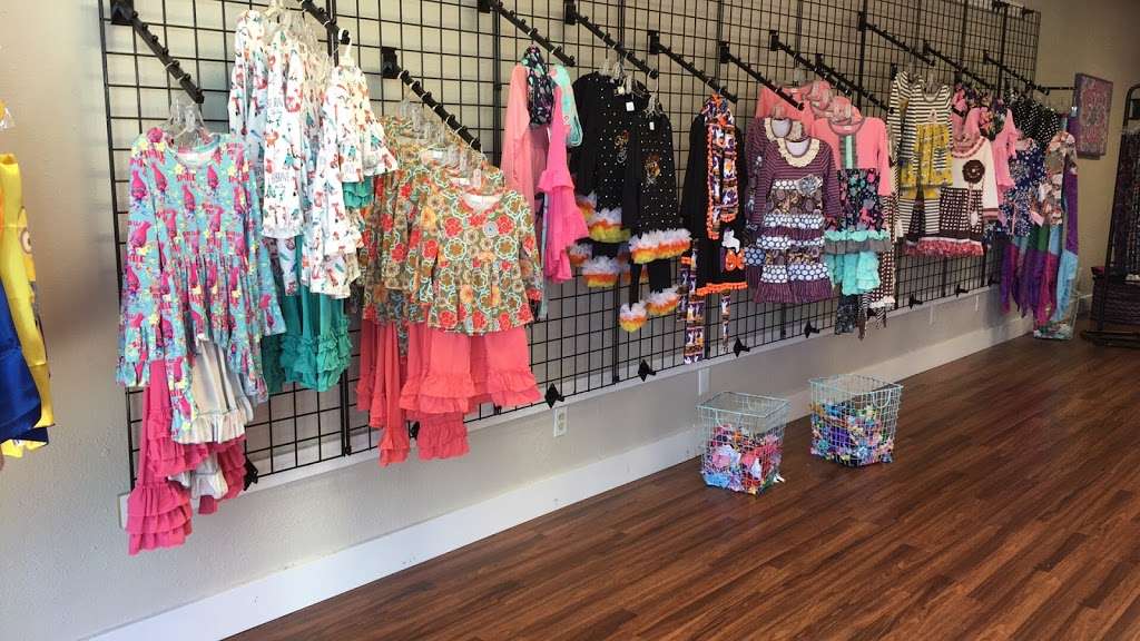 Sunny Dey Bowtique | 110B N Scott Ave, Belton, MO 64012, USA