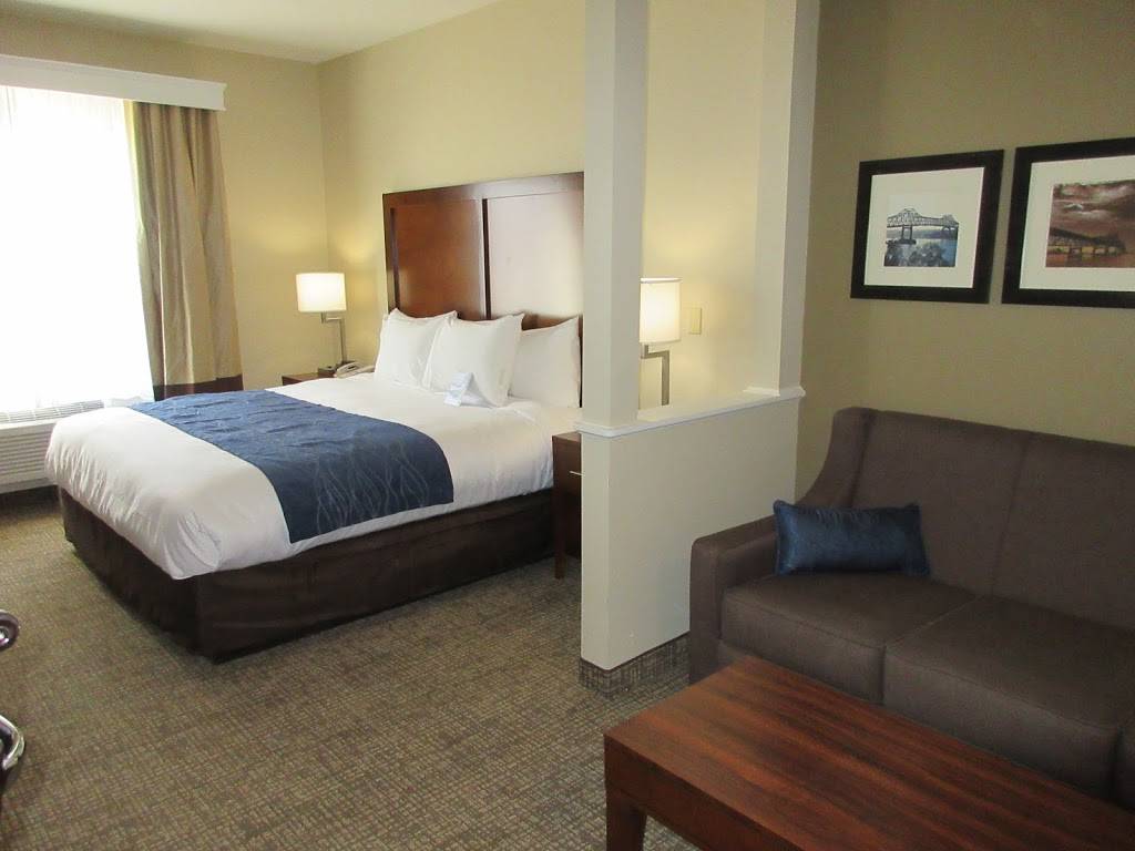 Comfort Inn & Suites - Baton Rouge Airport | 2949 Varsity St, Baton Rouge, LA 70807, USA | Phone: (225) 356-6500