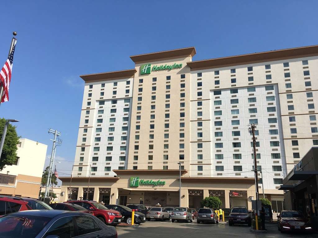 Holiday Inn Los Angeles - LAX Airport | 9901 S La Cienega Blvd, Los Angeles, CA 90045, USA | Phone: (310) 649-5151