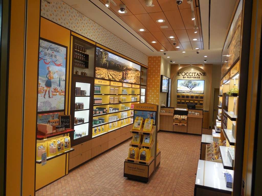 LOccitane - Dulles Airport | 1 Saarinen Circle CORNER DULLES BOUTIQUE, B GATES, Main Terminal, Dulles, VA 20166 | Phone: (703) 572-3210