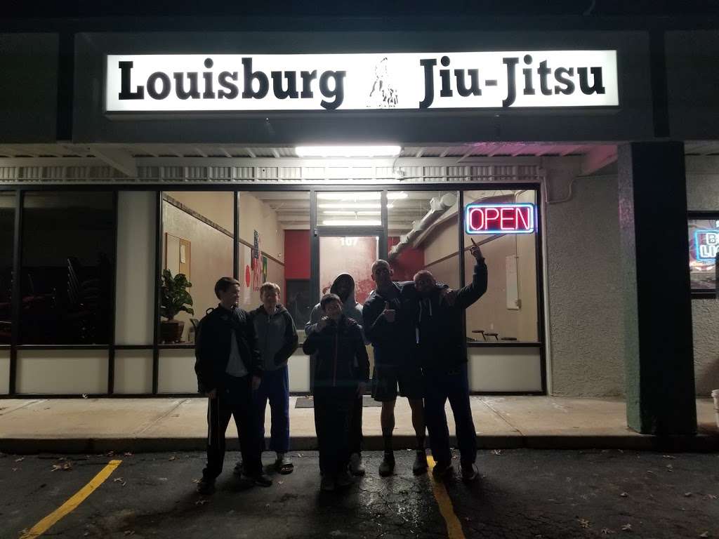 Louisburg Jiu Jitsu | 1006 S Metcalf Rd Suite 107, Louisburg, KS 66053, USA | Phone: (913) 991-3483