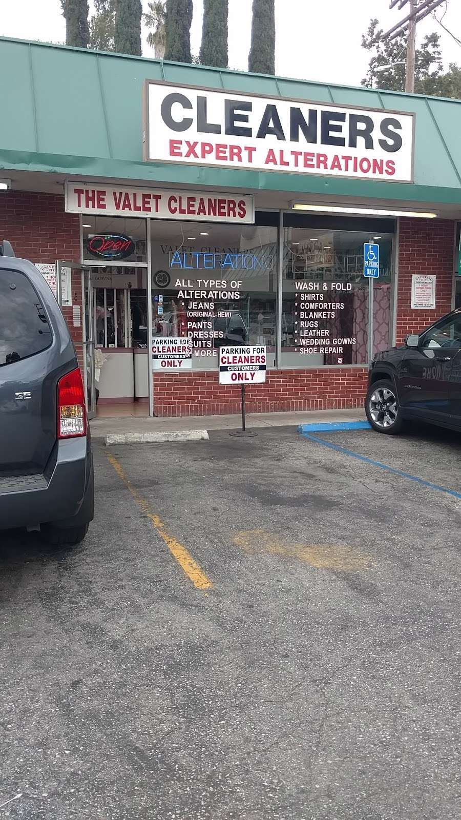 Valet Cleaners | 3701 Cahuenga Blvd # 3, Studio City, CA 91604, USA | Phone: (818) 769-0892