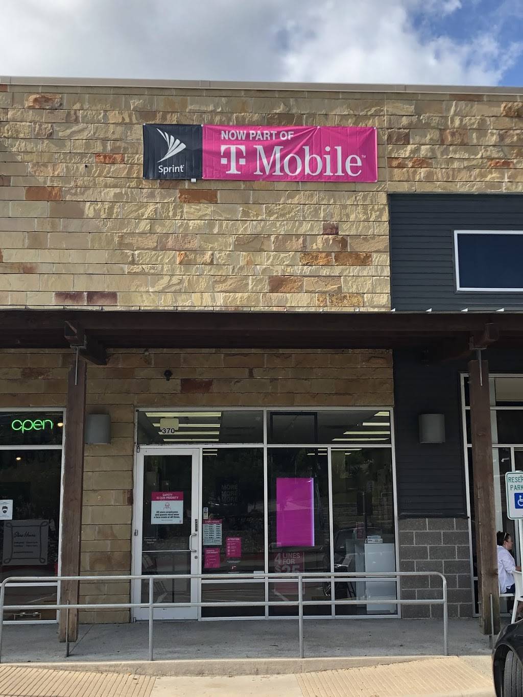 T-Mobile | 6317 Bee Caves Rd Ste 370, Austin, TX 78746, USA | Phone: (512) 829-0095