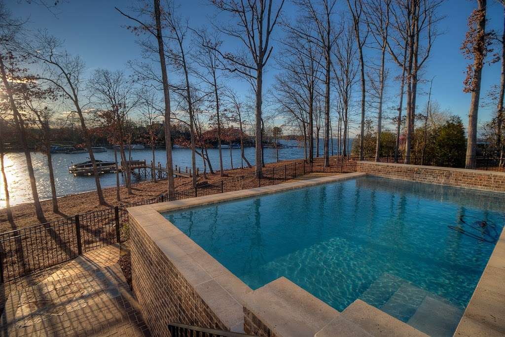 Rawlins & Company-Charlotte & Lake Norman Real Estate | 131 Torrence Chapel Rd, Mooresville, NC 28117, USA | Phone: (704) 746-3171