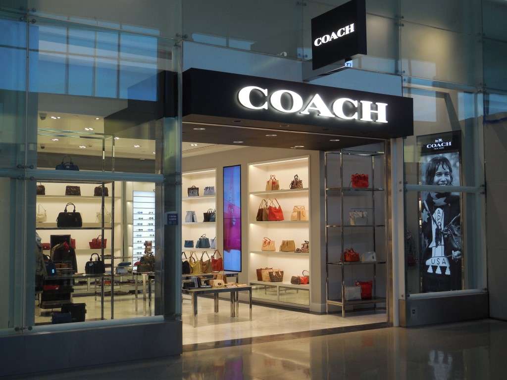 COACH - Dulles Airport | 1 Saarinen Cir, Dulles, VA 20166 | Phone: (703) 572-3385