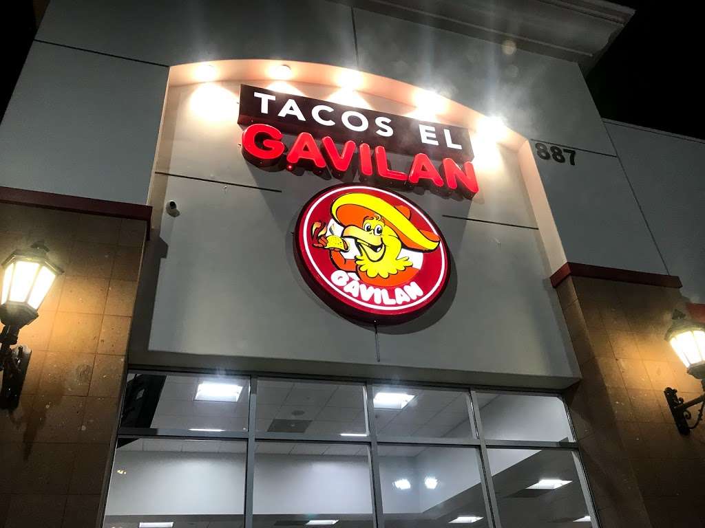 Tacos El Gavilan | 887 S Azusa Ave, Azusa, CA 91702, USA | Phone: (626) 969-1011
