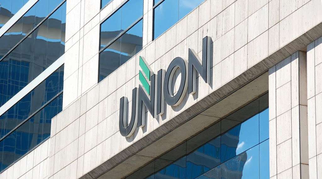Union Bank & Trust | 7349 Ladysmith Rd, Ruther Glen, VA 22546, USA | Phone: (804) 448-3100
