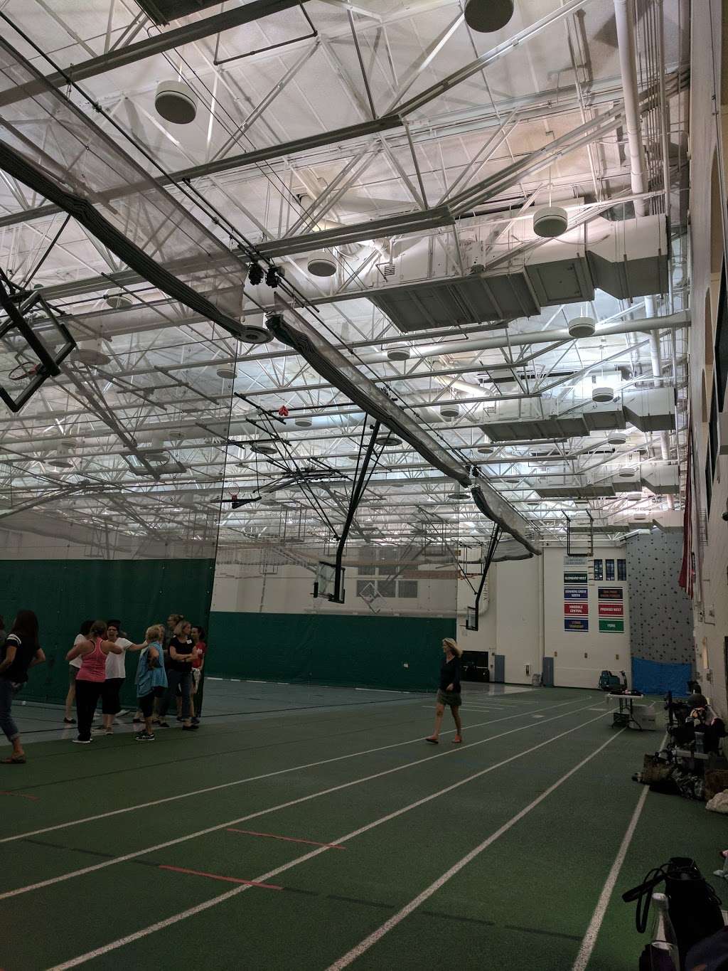 Glenbard West Field House | 670 Crescent Blvd, Glen Ellyn, IL 60137, USA | Phone: (630) 469-8600