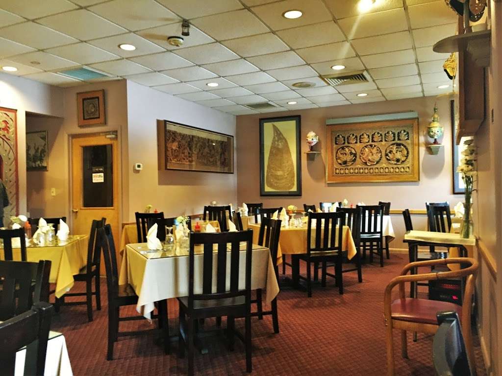 Saen Thai Cuisine | 1 Buttermilk Falls Rd, East Stroudsburg, PA 18301, USA | Phone: (570) 476-4911