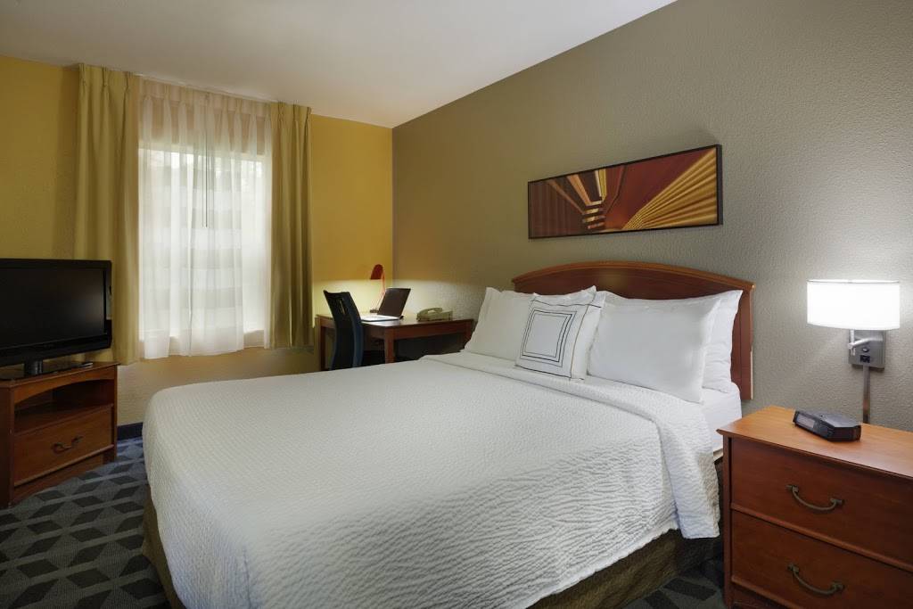 TownePlace Suites by Marriott Tampa North/I-75 Fletcher | 6800 Woodstork Dr, Tampa, FL 33637 | Phone: (813) 975-9777