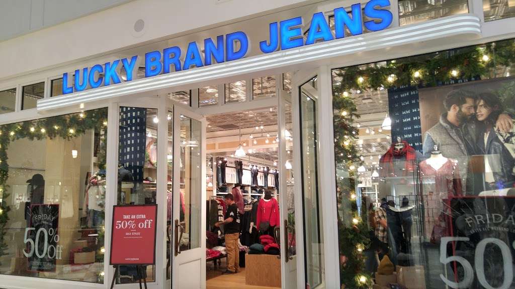 Lucky Brand | 131 E Sailer Dr Space 1032, San Mateo, CA 94403, USA | Phone: (650) 525-1389