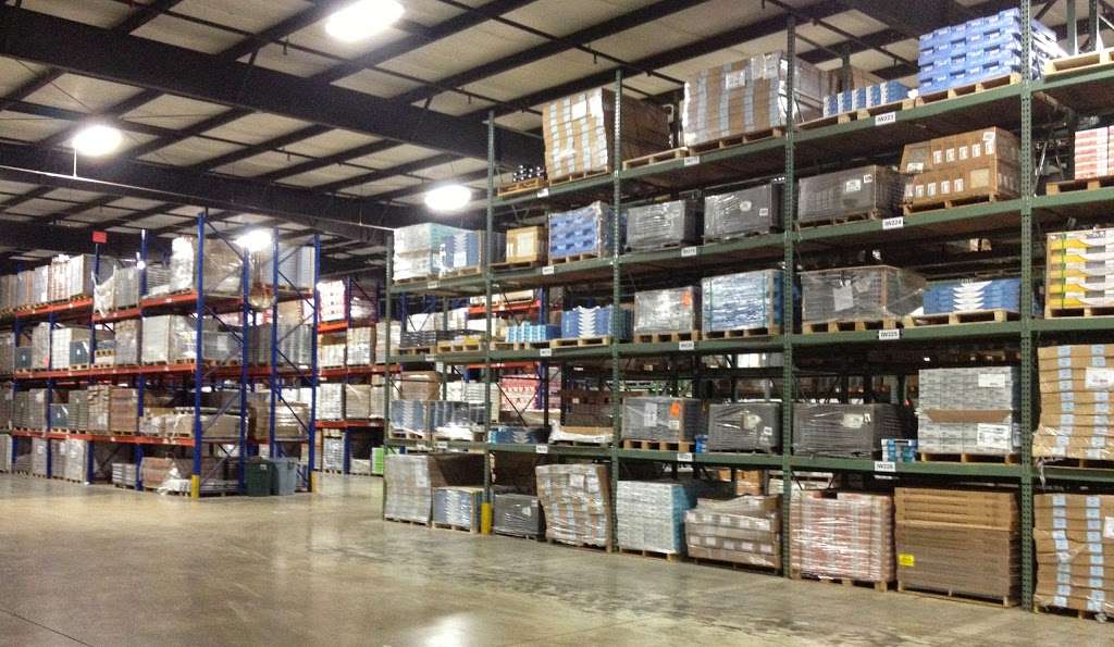 Floors To Your Home Online Distribution Center | 6555 Guion Rd, Indianapolis, IN 46268, USA | Phone: (317) 328-8989