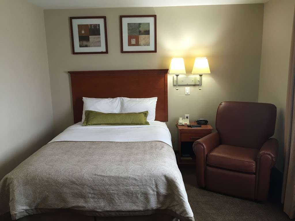 Candlewood Suites La Porte | 1250 S 13th St, La Porte, TX 77571, USA | Phone: (281) 471-0555