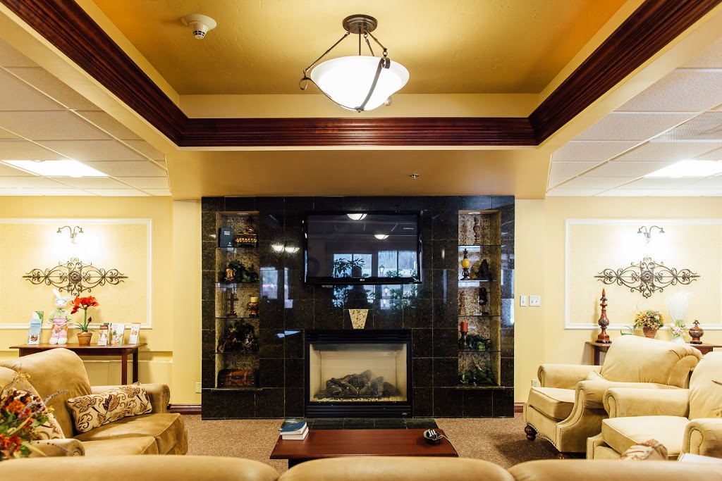 The Woods of Caledonia Memory Care | 5737 Erie St, Racine, WI 53402, USA | Phone: (262) 639-6015