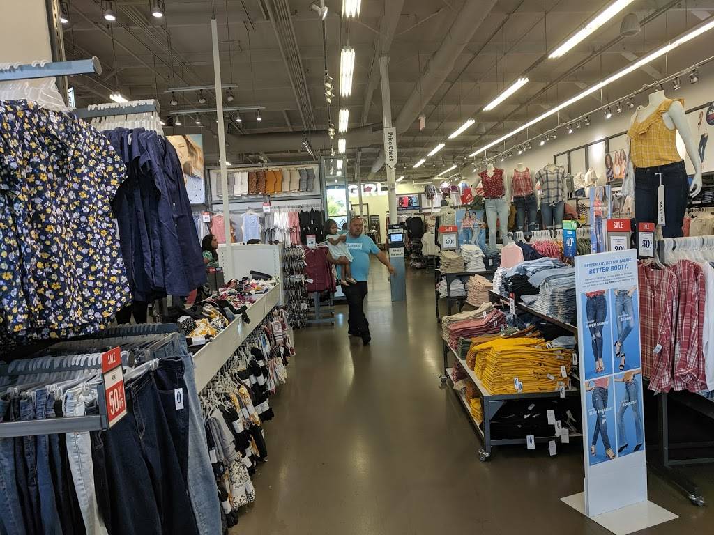 Old Navy - with Curbside Pickup | 11159 183rd St, Cerritos, CA 90703, USA | Phone: (562) 924-3414