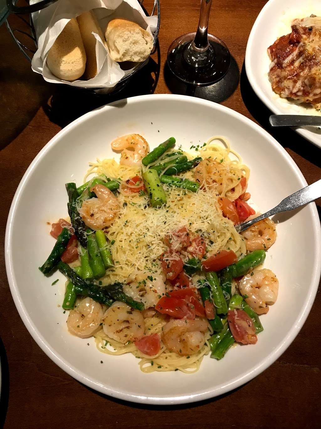 Olive Garden Italian Restaurant | 6874 Katella Ave, Cypress, CA 90630, USA | Phone: (714) 894-1330