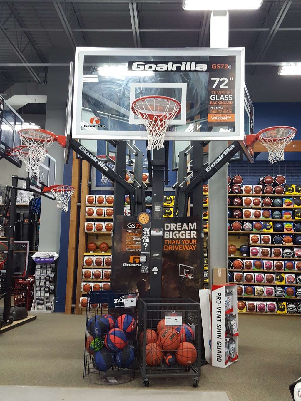 DICKS Sporting Goods | 6030 W 86th St, Indianapolis, IN 46278, USA | Phone: (317) 956-1400