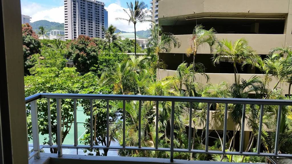 Big Surf Condo-Apartments | 1690 Ala Moana Blvd, Honolulu, HI 96815, USA | Phone: (808) 258-6009