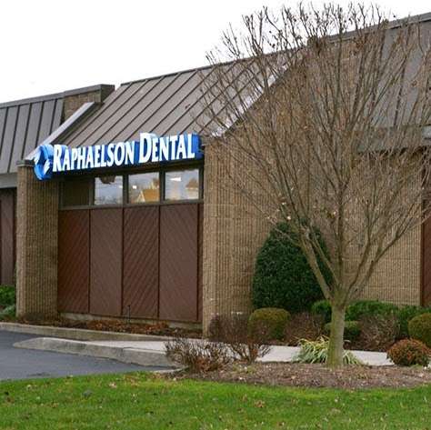Raphaelson Dental Associates | 450 Grand Blvd, Deer Park, NY 11729 | Phone: (631) 667-4080