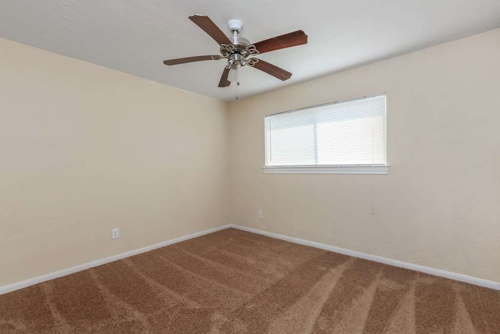 The Villas At The Palms Apartments | 3800 W Baker Rd, Baytown, TX 77521, USA | Phone: (281) 839-7467