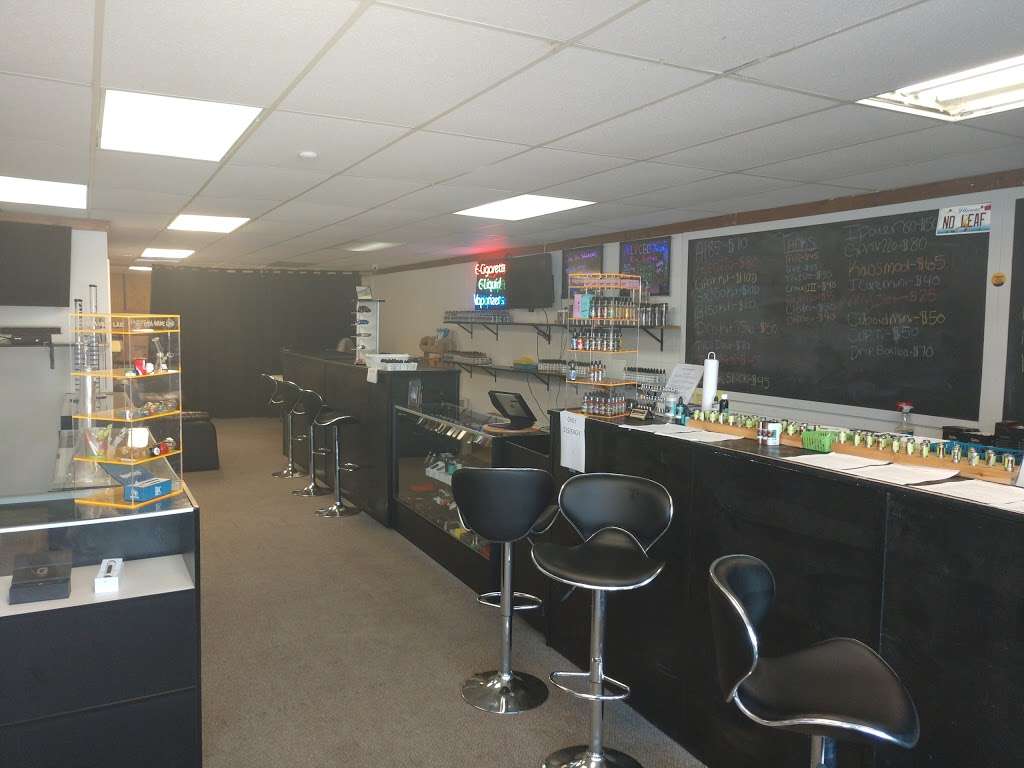 No Leaf Vapor | 1115 Algonquin Rd, Lake in the Hills, IL 60102, USA | Phone: (224) 333-0105