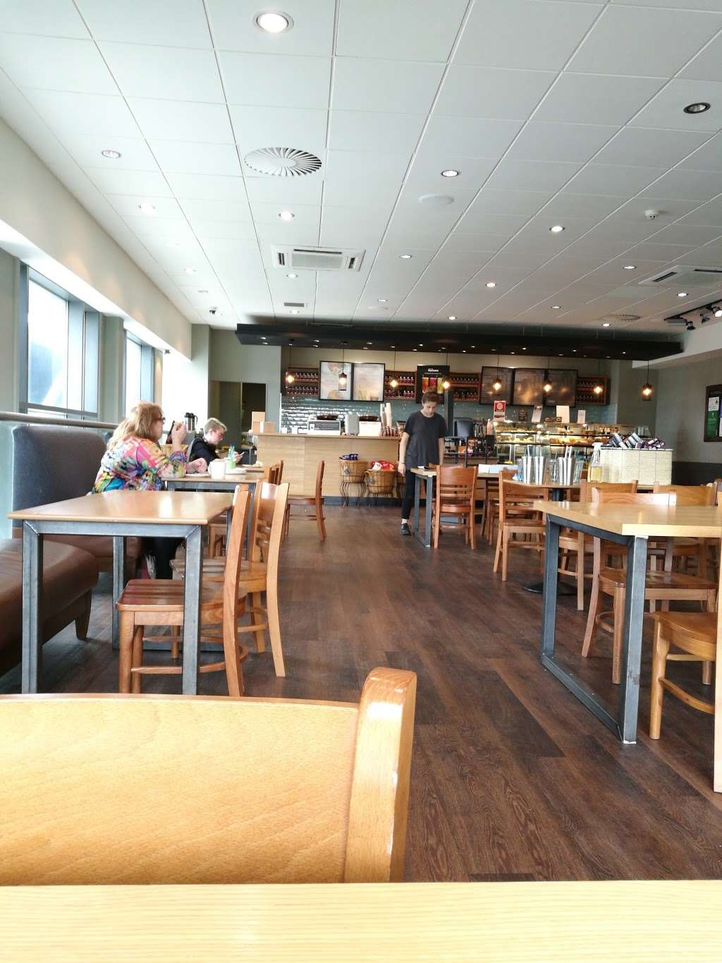 Starbucks Coffee | Barnet Rd, London Colney, St Albans AL2 1AB, UK | Phone: 01727 828408