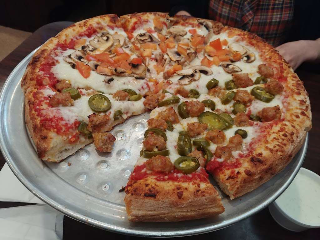 Pizzamania | 13547 Telegraph Rd, Whittier, CA 90605, USA | Phone: (562) 944-8803