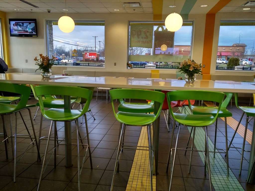 McDonalds | 109 Drury Dr, La Plata, MD 20646, USA | Phone: (301) 934-6851