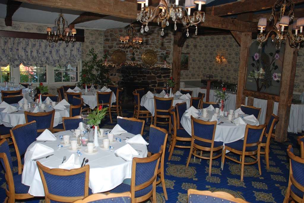 Lamplighter Restaurant & Pub | 190 W Main St, Chester, NJ 07930, USA | Phone: (908) 879-4080